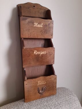 Vintage Wood Wall Mail & Recipe Organizer - Brown With A Rooster